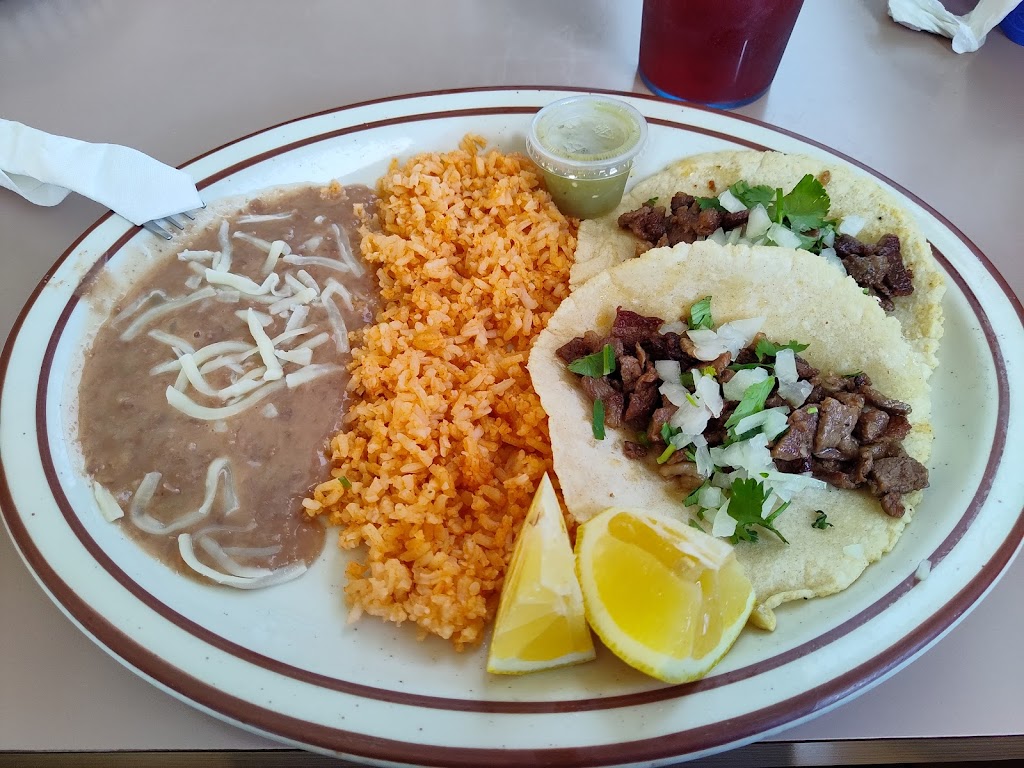 Vallarta Restaurant | 981 Frontage Rd, McFarland, CA 93250, USA | Phone: (661) 792-6872