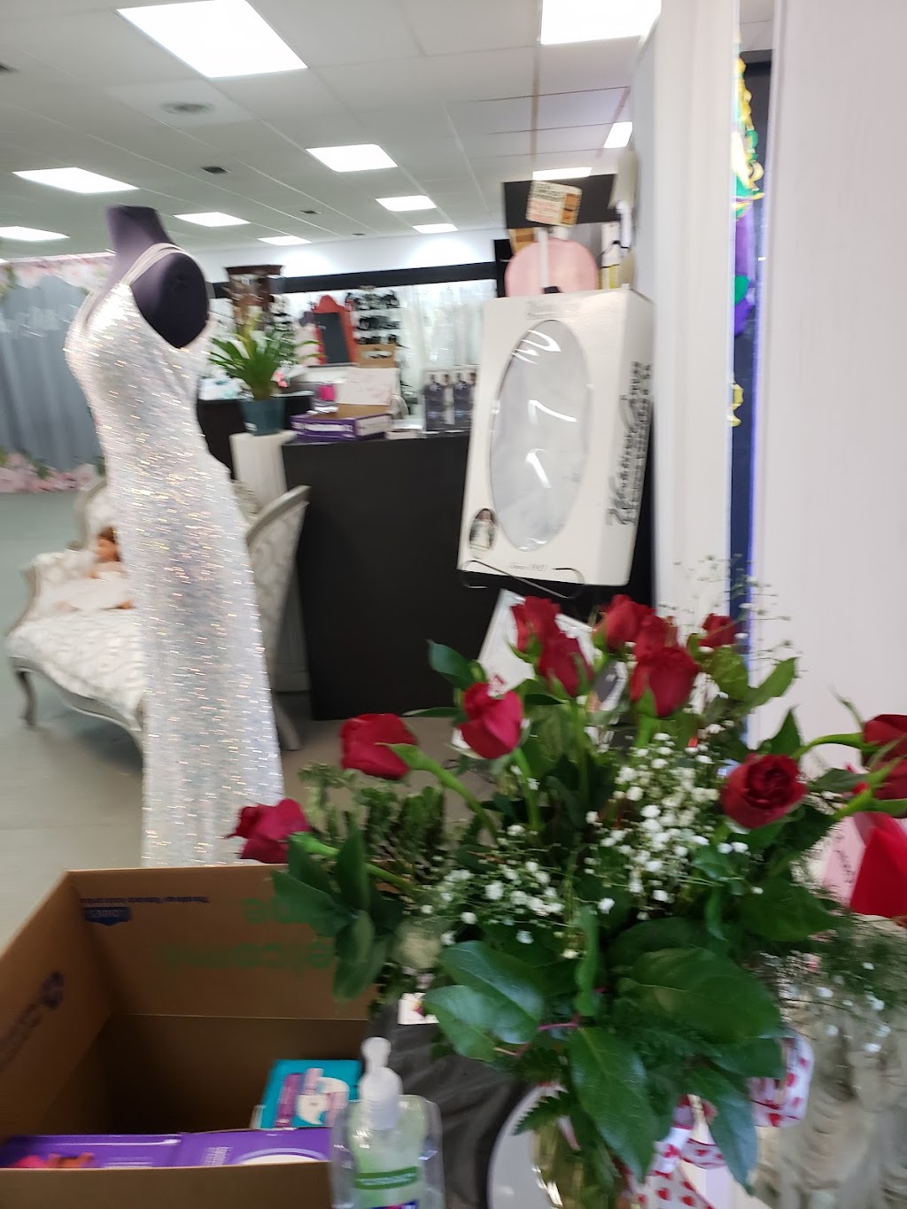 Chez Lilli Bridal | 6114 W Park Ave, Houma, LA 70364, USA | Phone: (985) 868-3874