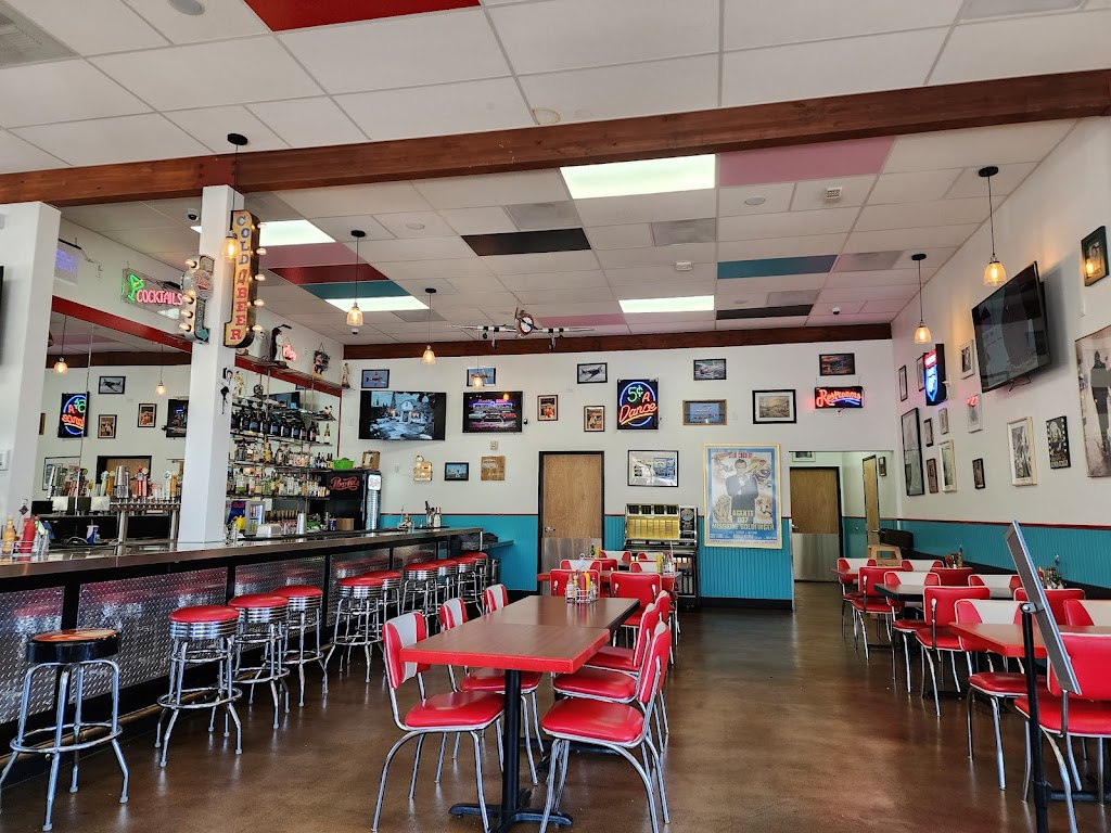 Top Burger Drive In | 1436 NE Everett St, Camas, WA 98607, USA | Phone: (360) 834-3867