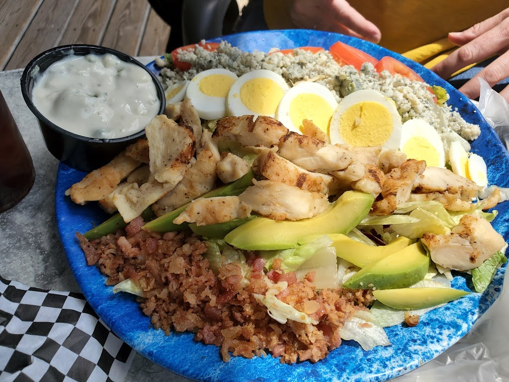 Pirates Cove Tropical Bar & Grill | 4609 Kellogg Ave, Cincinnati, OH 45226, USA | Phone: (513) 449-0021