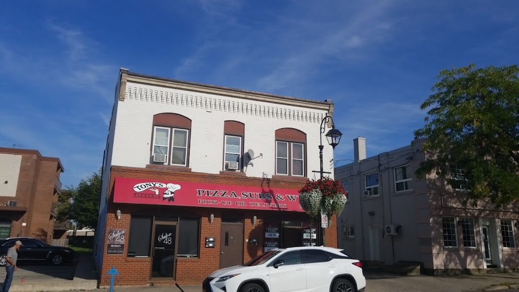 Tonys Pizzeria | 32 Front St N, Thorold, ON L2V 1X5, Canada | Phone: (905) 227-5676