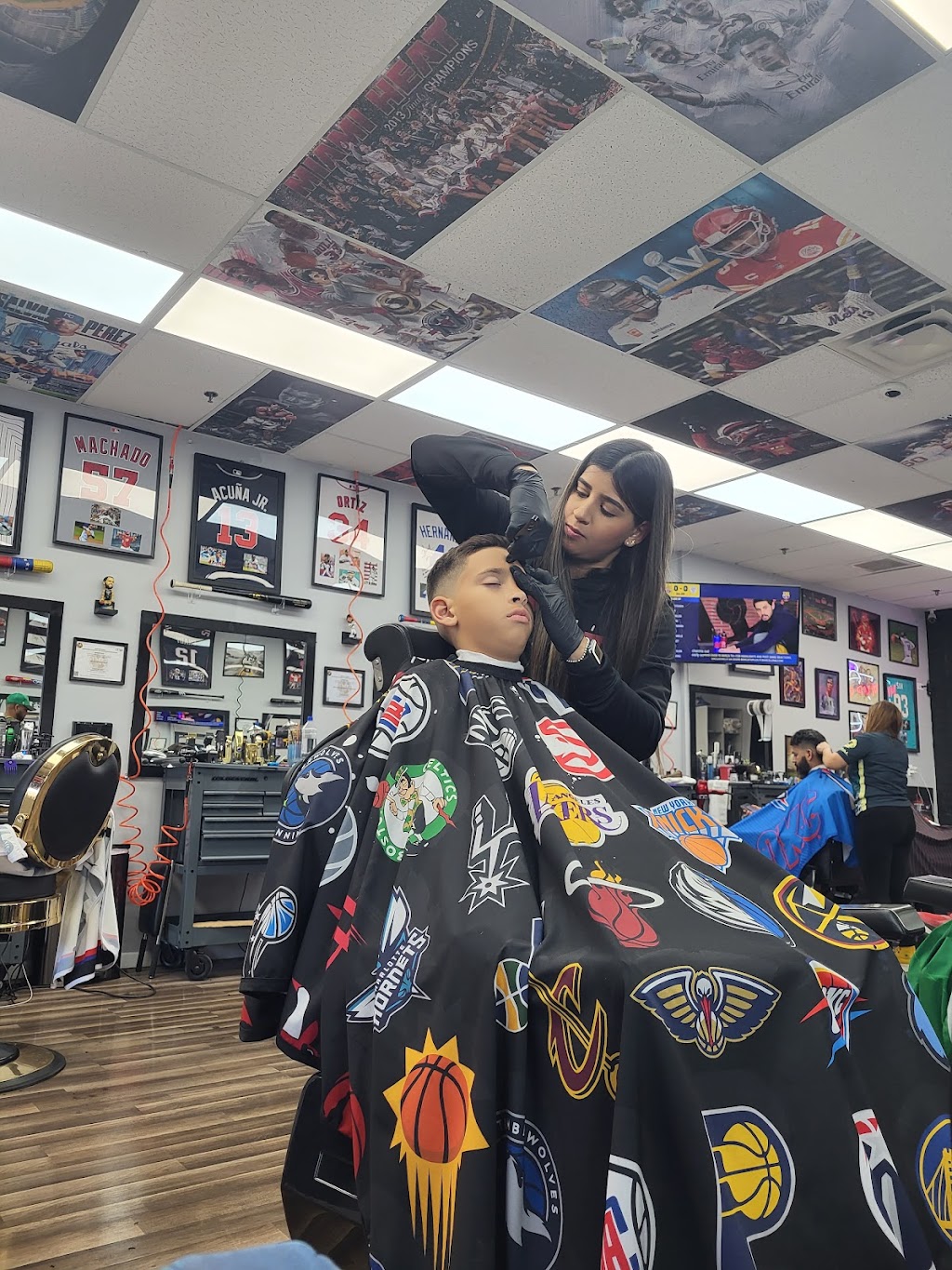 MVP CUTS BARBERSHOP | 82 Indian Trace, Weston, FL 33326, USA | Phone: (954) 384-0058