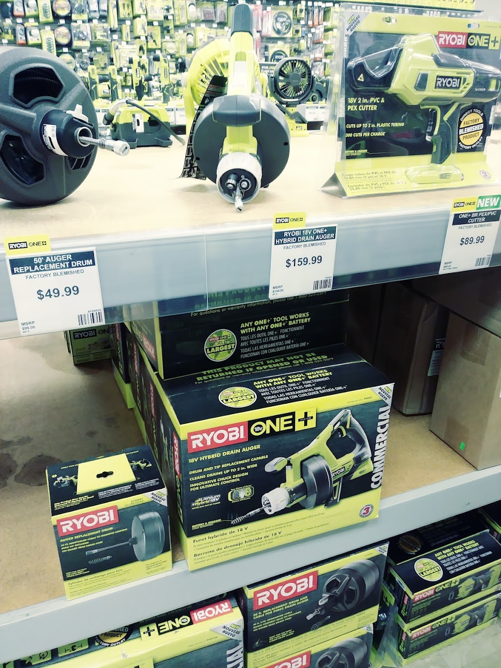 Direct Tools Factory Outlet | 2200 Tanger Blvd Suite 728, Washington, PA 15301, USA | Phone: (724) 344-4279