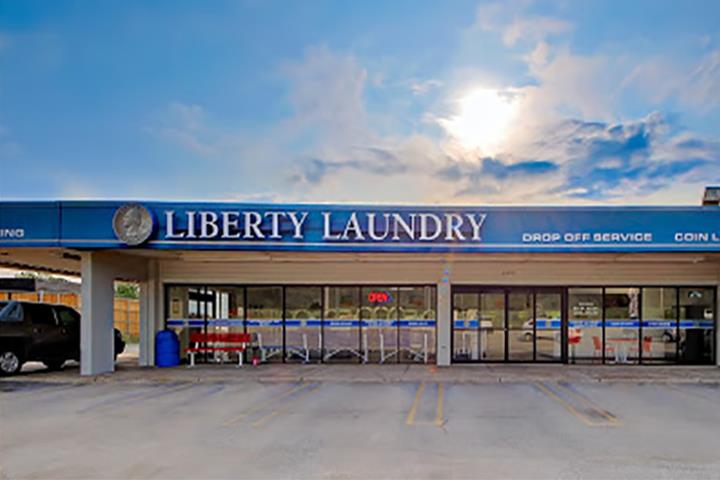 Liberty Laundry - Sheridan Store | 6923 S Sheridan Rd, Tulsa, OK 74133, USA | Phone: (918) 494-7767