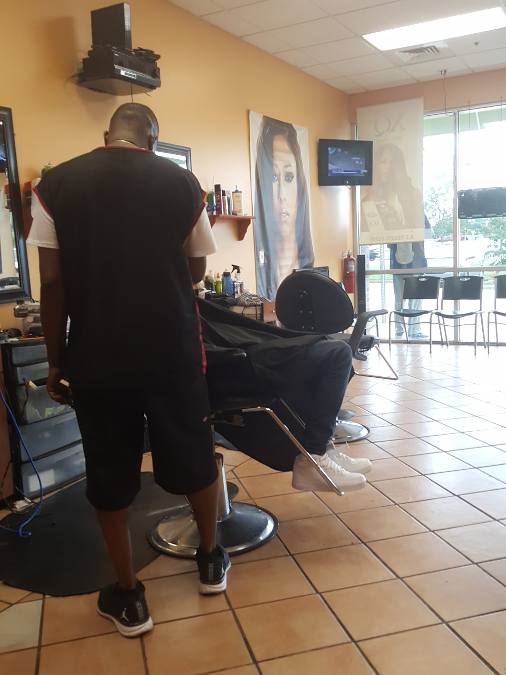 New Image Salon And Barber | 1940 McDonough Rd, Hampton, GA 30228, USA | Phone: (770) 375-5570