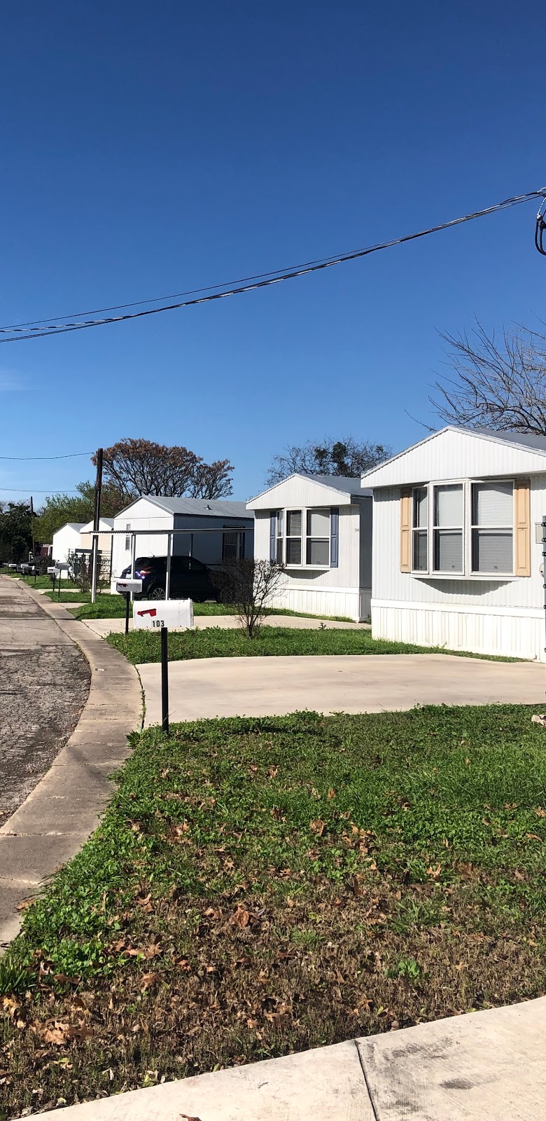 Roosevelt Mobile Home Park | 2343 Roosevelt Ave, San Antonio, TX 78210, USA | Phone: (210) 534-8215