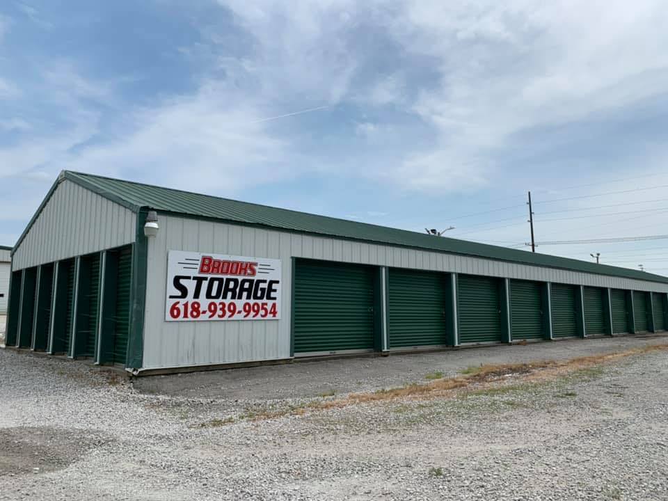 Brooks Storage | 8820 Summer Rd, Columbia, IL 62236, USA | Phone: (618) 939-9954