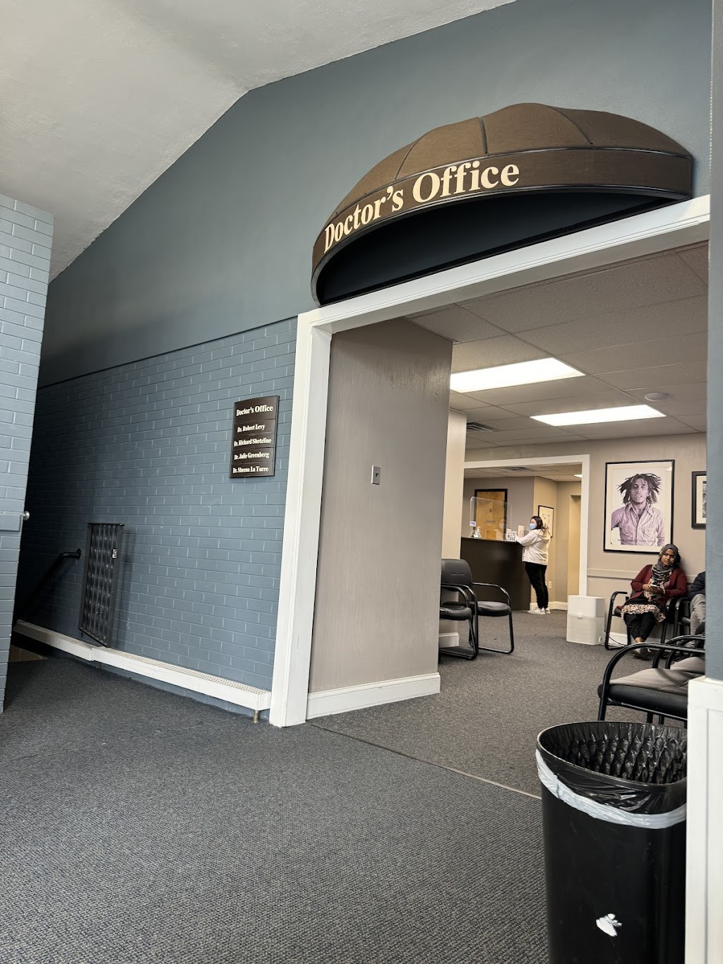 Dr.s Eyecare Center | 4423 US-130, Burlington, NJ 08016, USA | Phone: (609) 386-0202