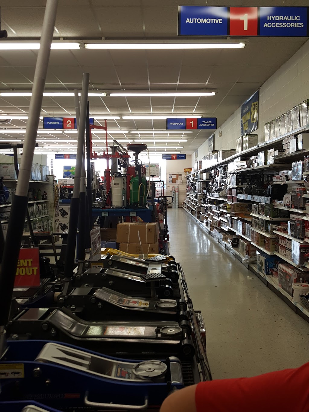 Harbor Freight Tools | 4368 S Noland Rd, Independence, MO 64055, USA | Phone: (816) 350-1089