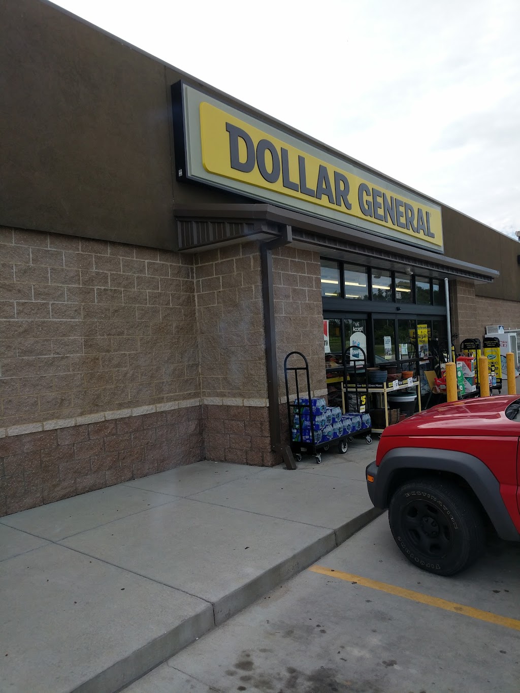 Dollar General | 700 Park Dr, Springfield, NE 68059, USA | Phone: (402) 513-0970