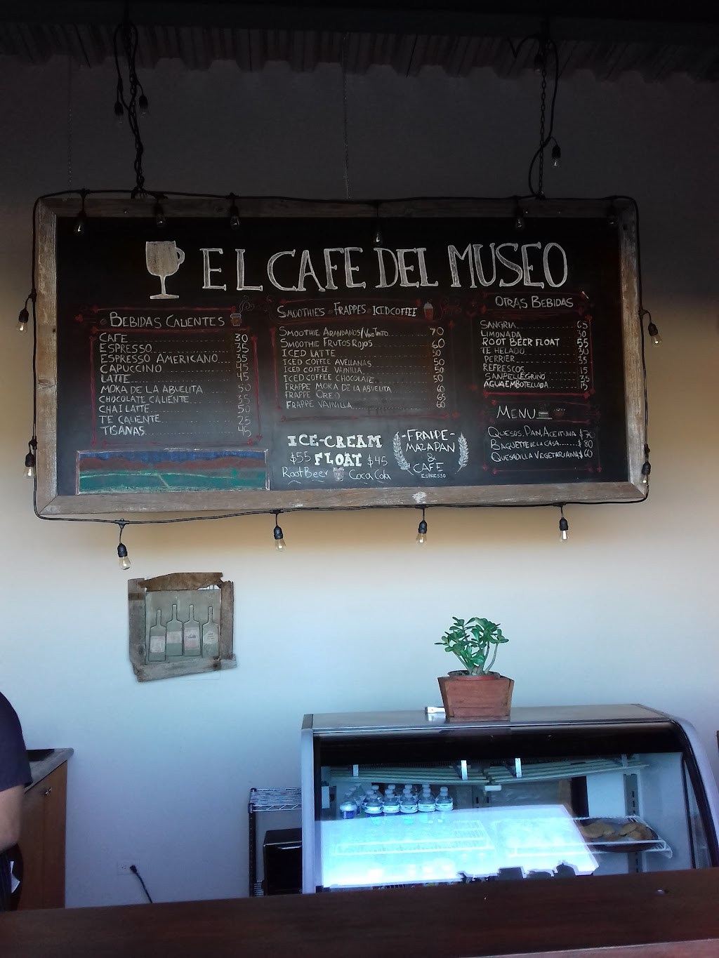 El Cafe Del Museo | Museo de la Vid y El Vino, México 3, 22800 Ensenada, B.C., Mexico | Phone: 646 137 7074