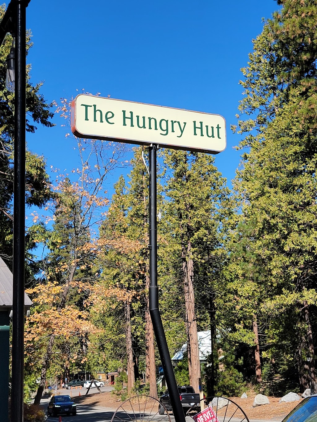 Hungry Hut | 42008 Tollhouse Rd, Shaver Lake, CA 93664, USA | Phone: (559) 841-3222