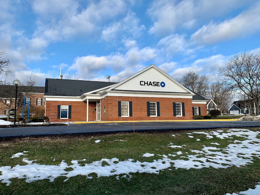 Chase Bank | 136 W Streetsboro St, Hudson, OH 44236, USA | Phone: (330) 650-5090