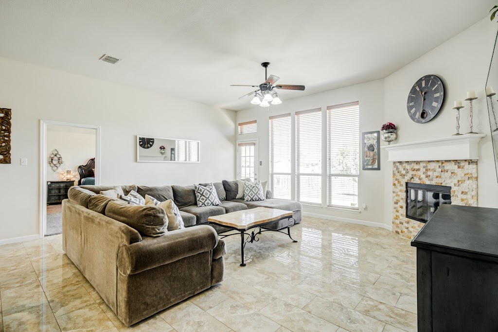 Lisa Neifert Real Estate, Ccs Realty Llc. | 2807 Augusta Ln, Arlington, TX 76012, USA | Phone: (817) 706-7074