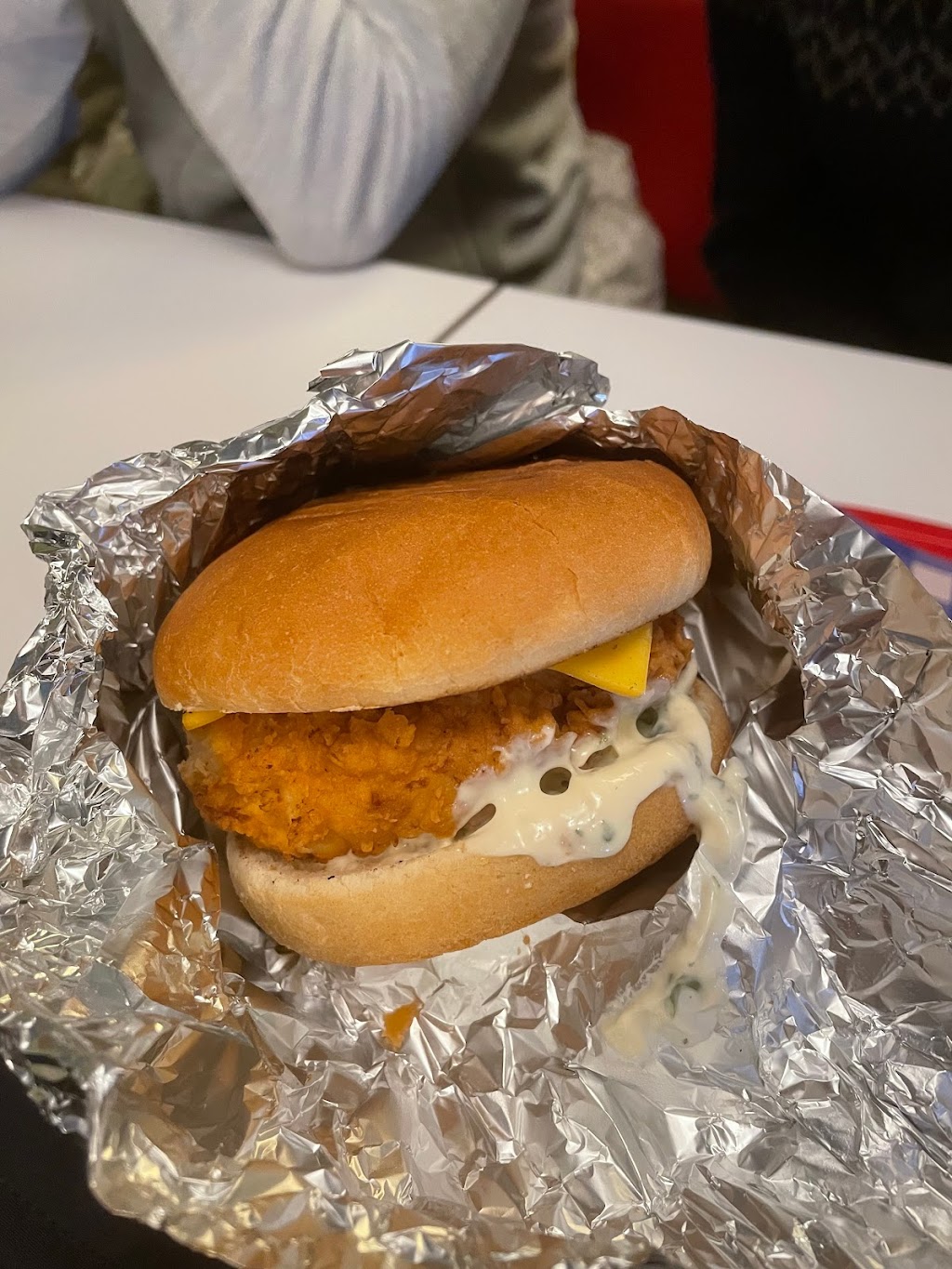 New York BURGER & CHICKEN | Zeyerova 953/4, 360 01 Karlovy Vary-Karlovy Vary 1, Czechia | Phone: 721 735 362