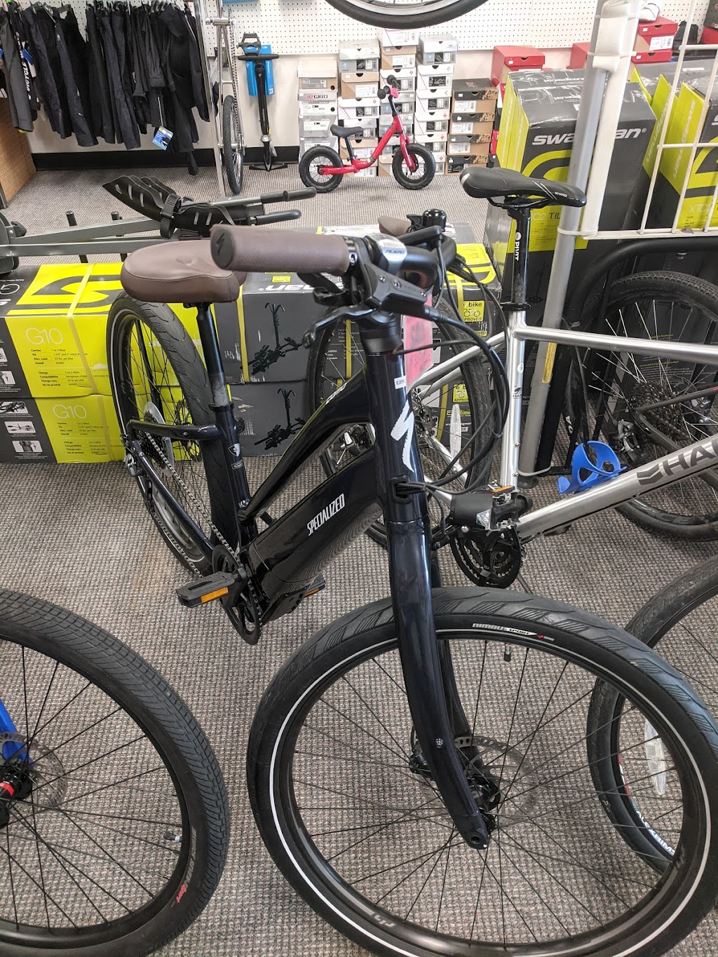 Bicycle World | 1267 Grand Marais Rd W, Windsor, ON N9E 1E1, Canada | Phone: (519) 966-7985