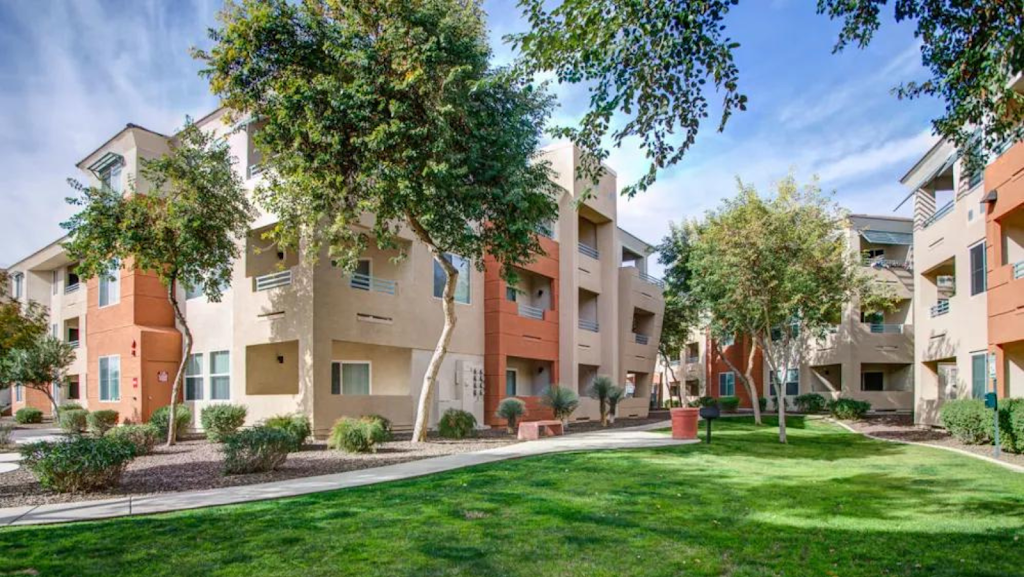 Sage Luxury Apartment Homes 28425 N Black Cyn Hwy, Phoenix, AZ 85085