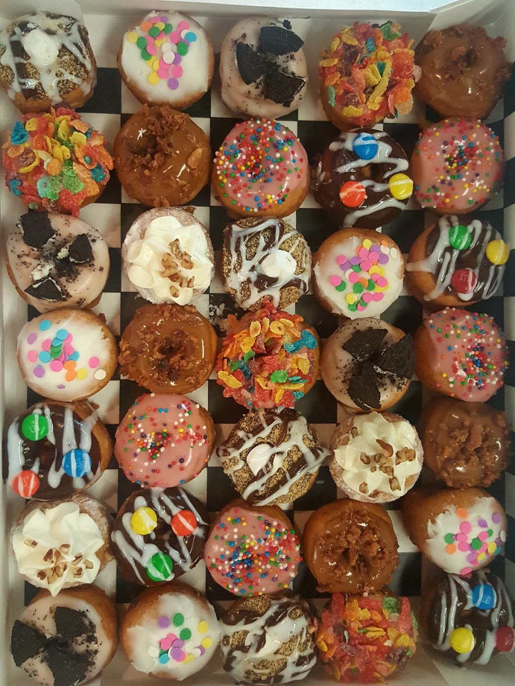 The Donut Kitchen- Stonebridge Ranch | 7250 Virginia Pkwy #140, McKinney, TX 75071, USA | Phone: (214) 592-0088