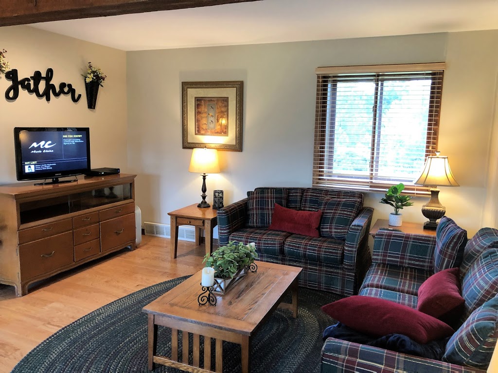 Hilltop House Furnished Rental | Around the Left hand side of the fire station, 75 S Lookout Mountain Rd, Golden, CO 80401, USA | Phone: (303) 223-9753