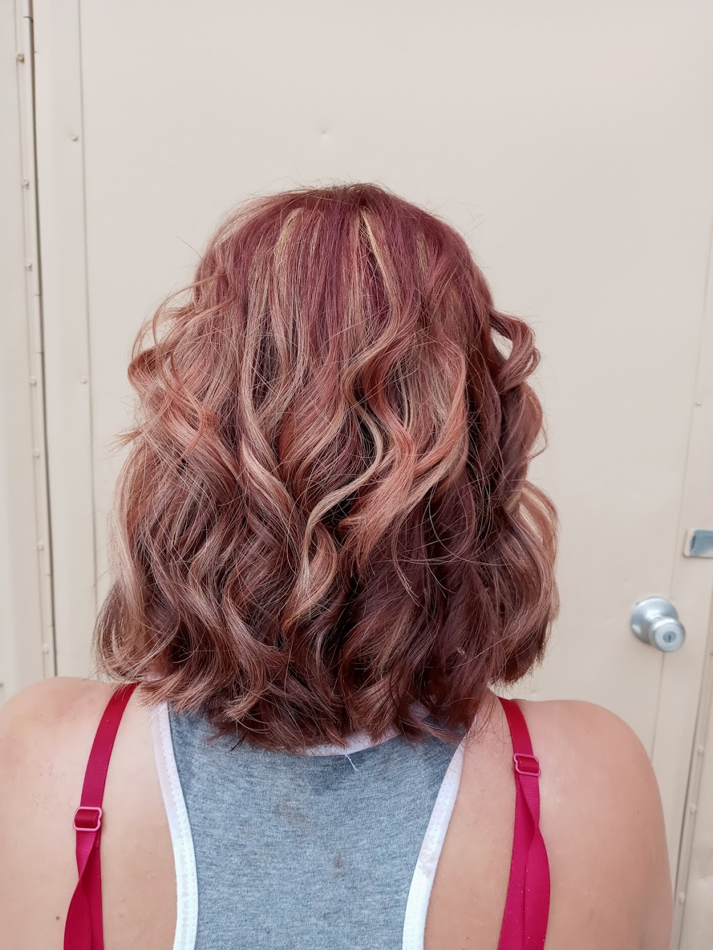Total Eclipz Hair Salon | 327 W Main St, Apopka, FL 32712, USA | Phone: (321) 388-5407