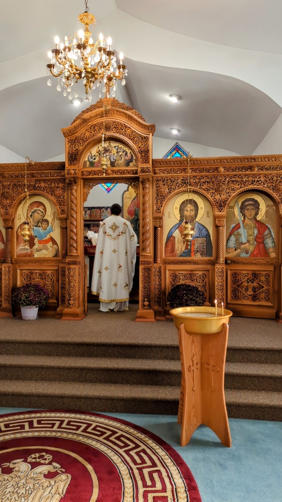 St George Serbian Orthodox Church | 3335 Grove Ave, Lorain, OH 44055, USA | Phone: (440) 277-1333
