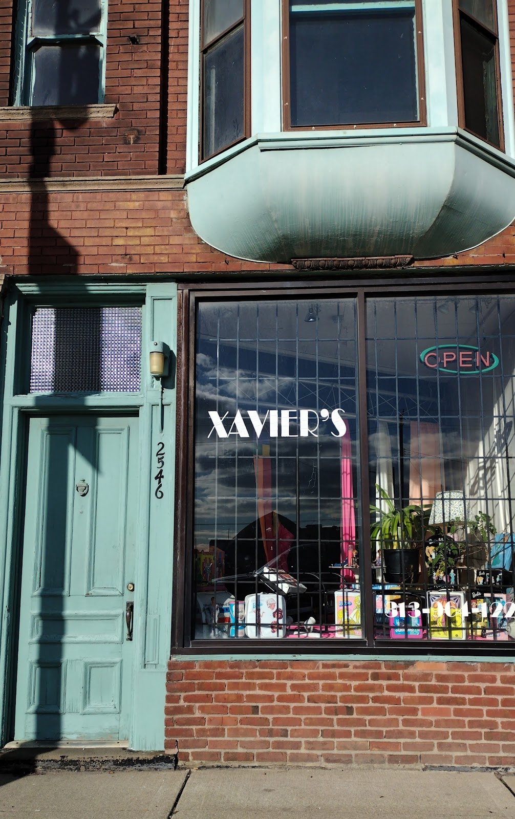 Xaviers | 2546 Michigan Ave, Detroit, MI 48216, USA | Phone: (313) 964-1222