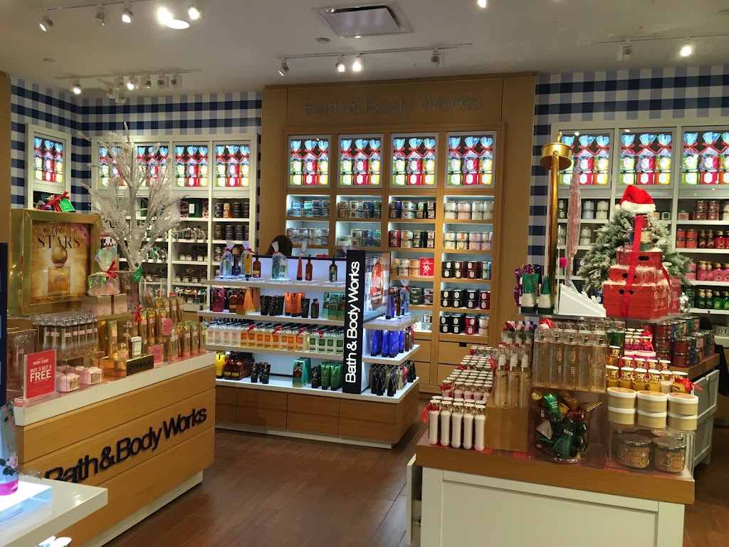 Bath & Body Works | 18527 Outlet Blvd, Chesterfield, MO 63005, USA | Phone: (636) 778-2208