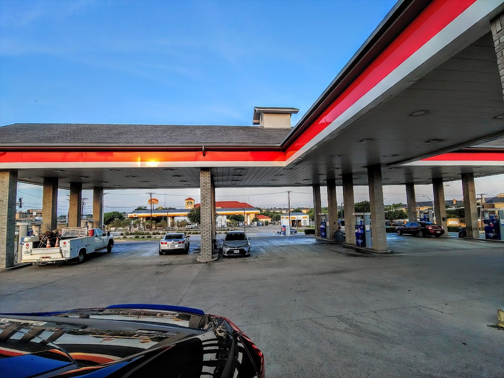 EXXON 1320 | 2000 Murphy Dr, Bedford, TX 76021, USA | Phone: (817) 318-6810