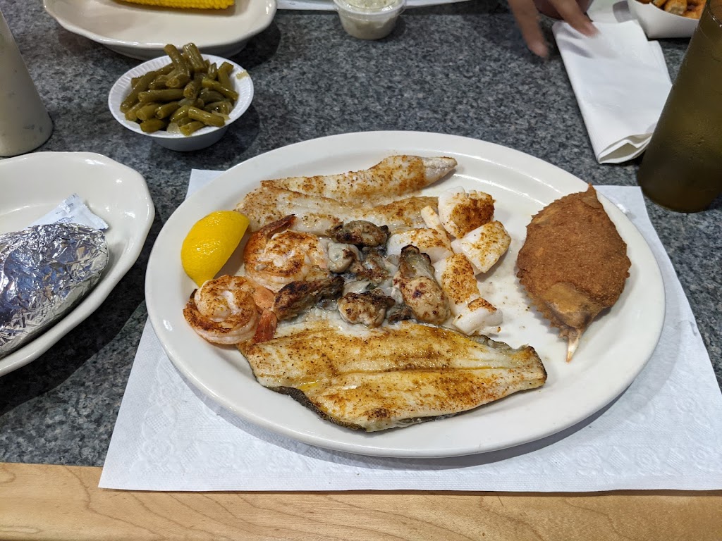 Mayflower Seafood Restaurant | 1493 US-29, Concord, NC 28025, USA | Phone: (704) 784-5577