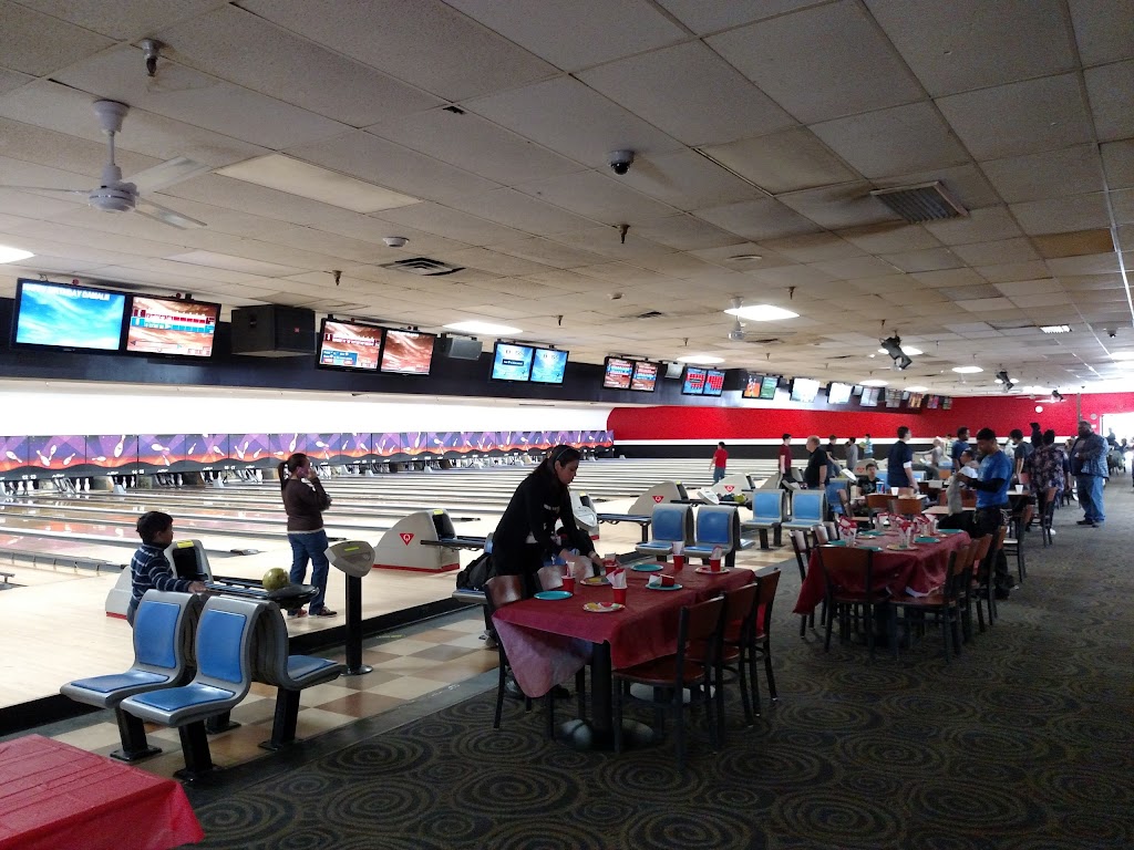 AMF Dale City Lanes | 4304 Dale Blvd, Woodbridge, VA 22193, USA | Phone: (703) 670-2111