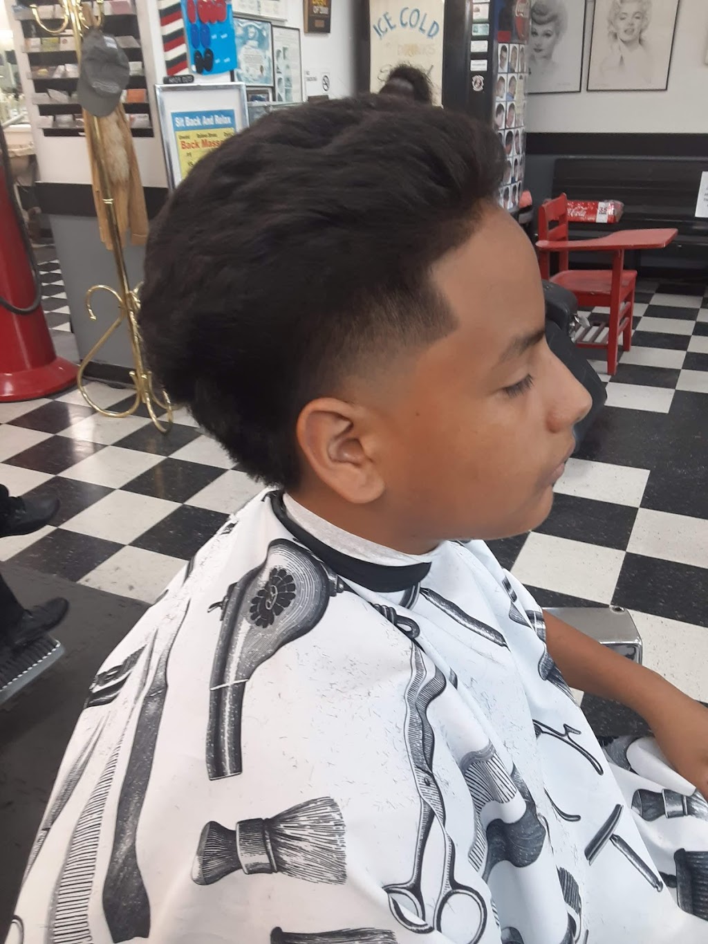 Yates Barber Shop | 7339 E Colonial Dr #11, Orlando, FL 32807, USA | Phone: (407) 273-0254