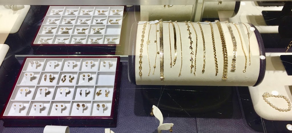 Dollars For Gold & Jewelry | 1935 W Hwy 50, Fairview Heights, IL 62208 | Phone: (618) 628-2100