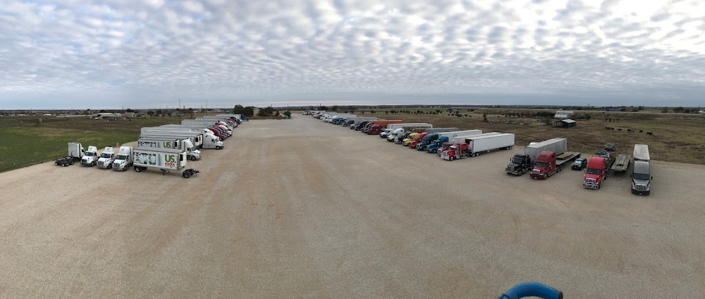 Premier Truck Parking | 2001 Co Rd 118, Hutto, TX 78634, USA | Phone: (512) 716-9047