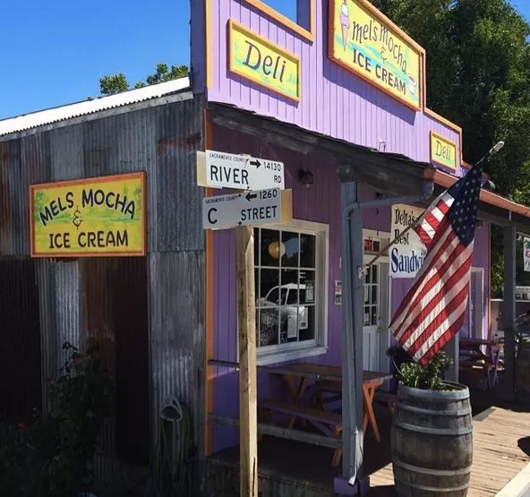 Mels Mocha & Ice Cream | 14131 River Rd, Walnut Grove, CA 95690, USA | Phone: (916) 776-4333