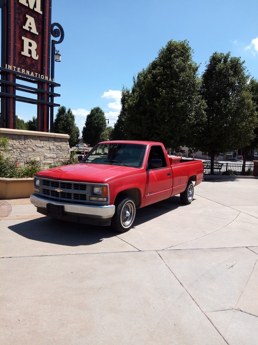 D Tire Shop & Auto Sales | 2401 N Broadway St, Wichita, KS 67219, USA | Phone: (316) 838-1666