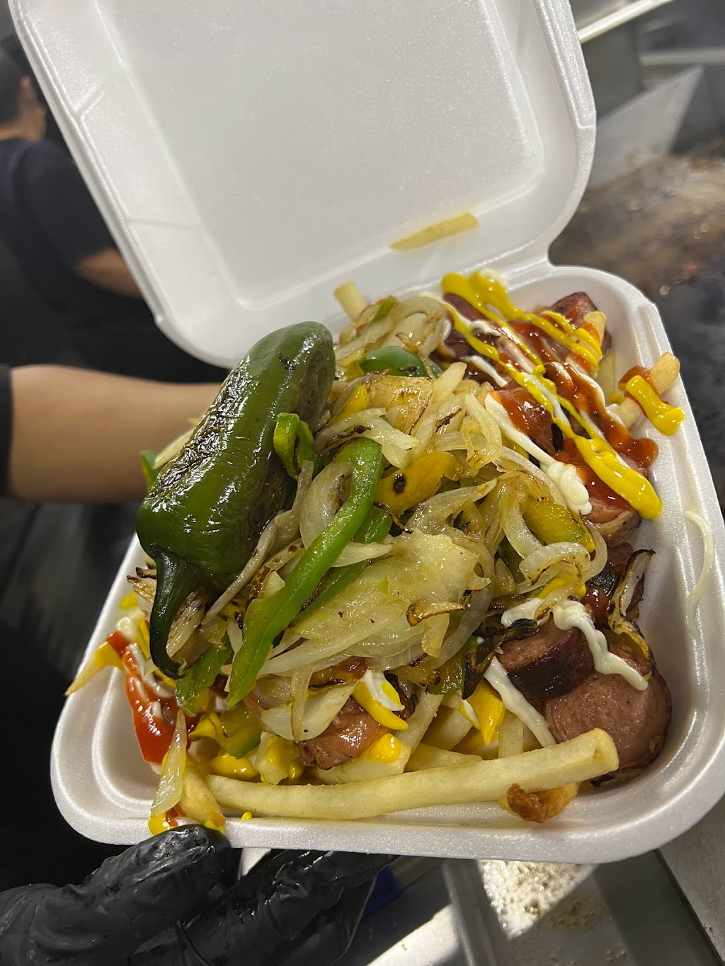 LA Hot Dogs & Munchies | 5231 Steve Ave, Riverside, CA 92509, USA | Phone: (909) 279-4364