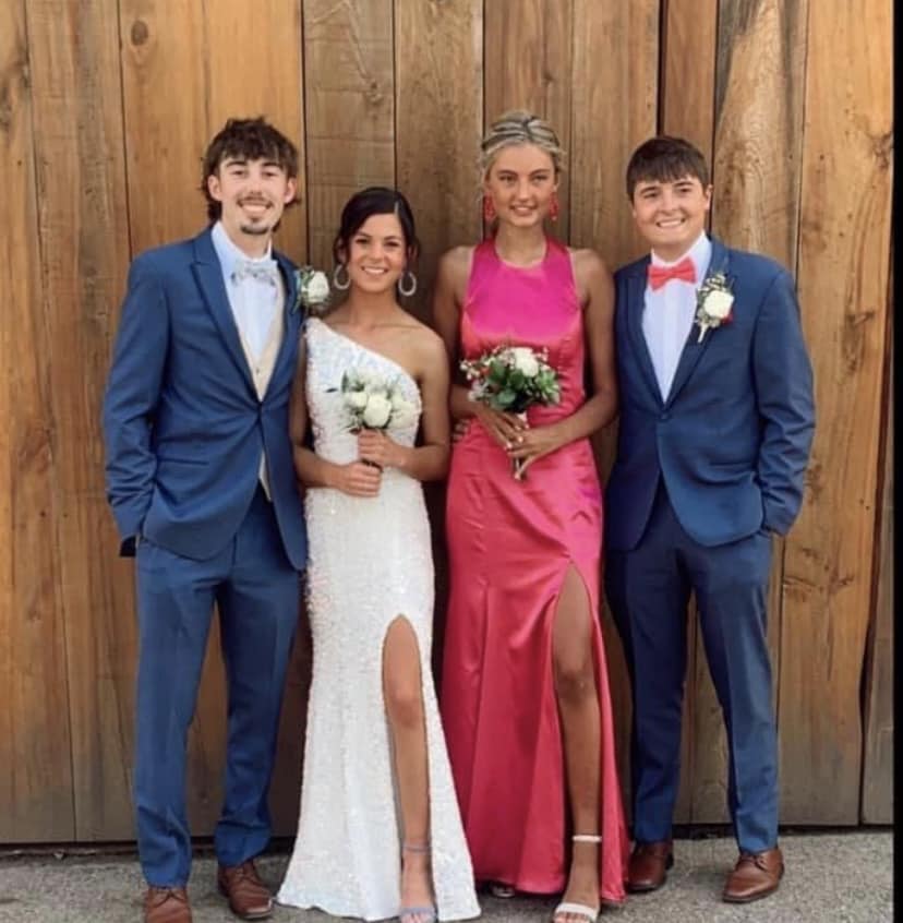 Pretty in Pink Boutique of Shelbyville | 1745 Midland Trail, Shelbyville, KY 40065, USA | Phone: (502) 655-0160