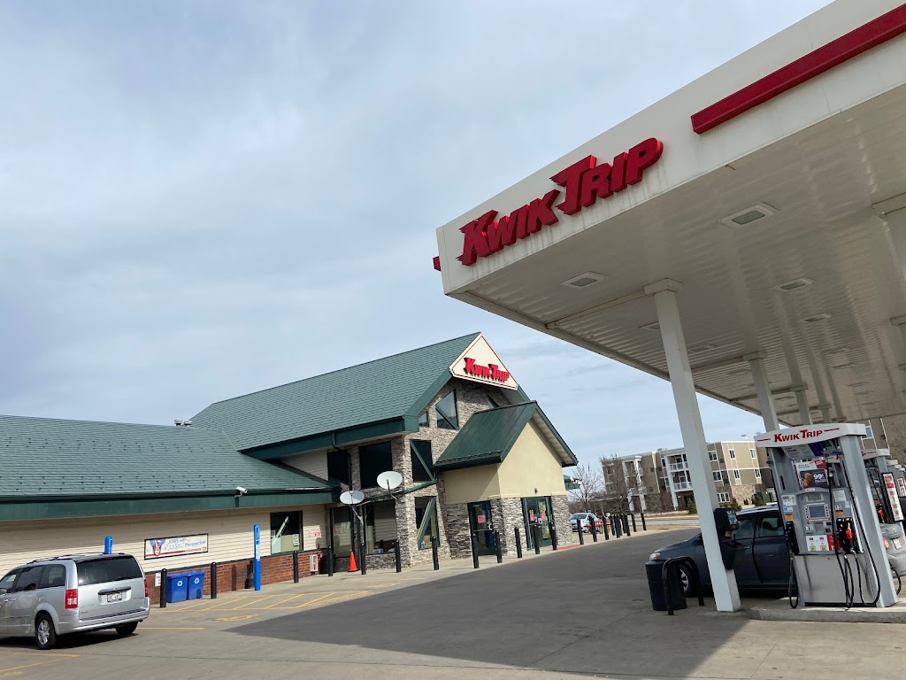 KWIK TRIP #177 | 9855 Hart Blvd, Monticello, MN 55362, USA | Phone: (763) 295-0689