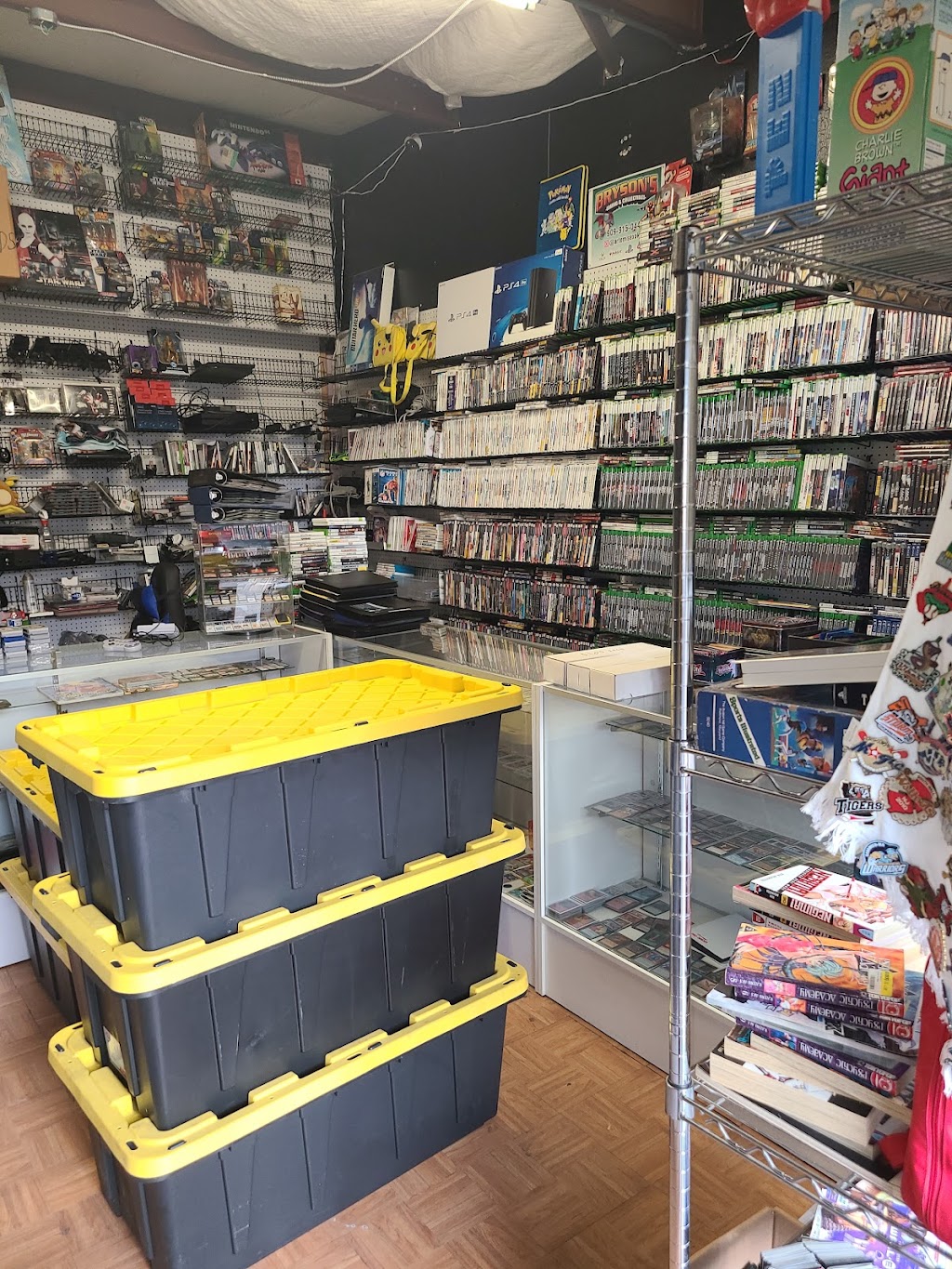 Brysons gaming and collectibles | 362, 7979 N Eldridge Pkwy, Houston, TX 77041, USA | Phone: (909) 915-0444