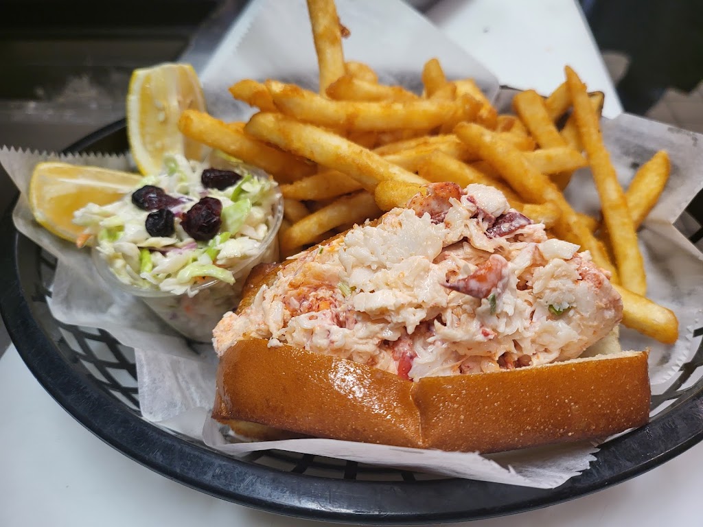 Old Port Lobster Shack | 900 Middlefield Rd suite a, Redwood City, CA 94063, USA | Phone: (650) 362-3556
