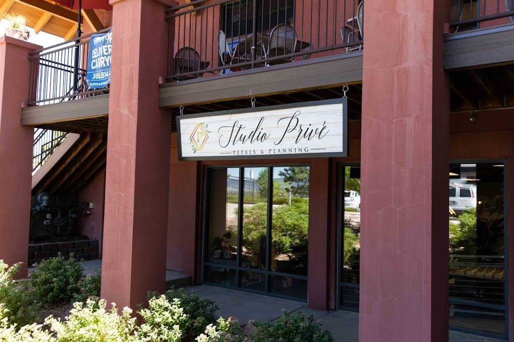 Studio Privé Floral Boutique | 880 W Happy Canyon Rd Unit 100A, Castle Rock, CO 80108, USA | Phone: (720) 833-1085