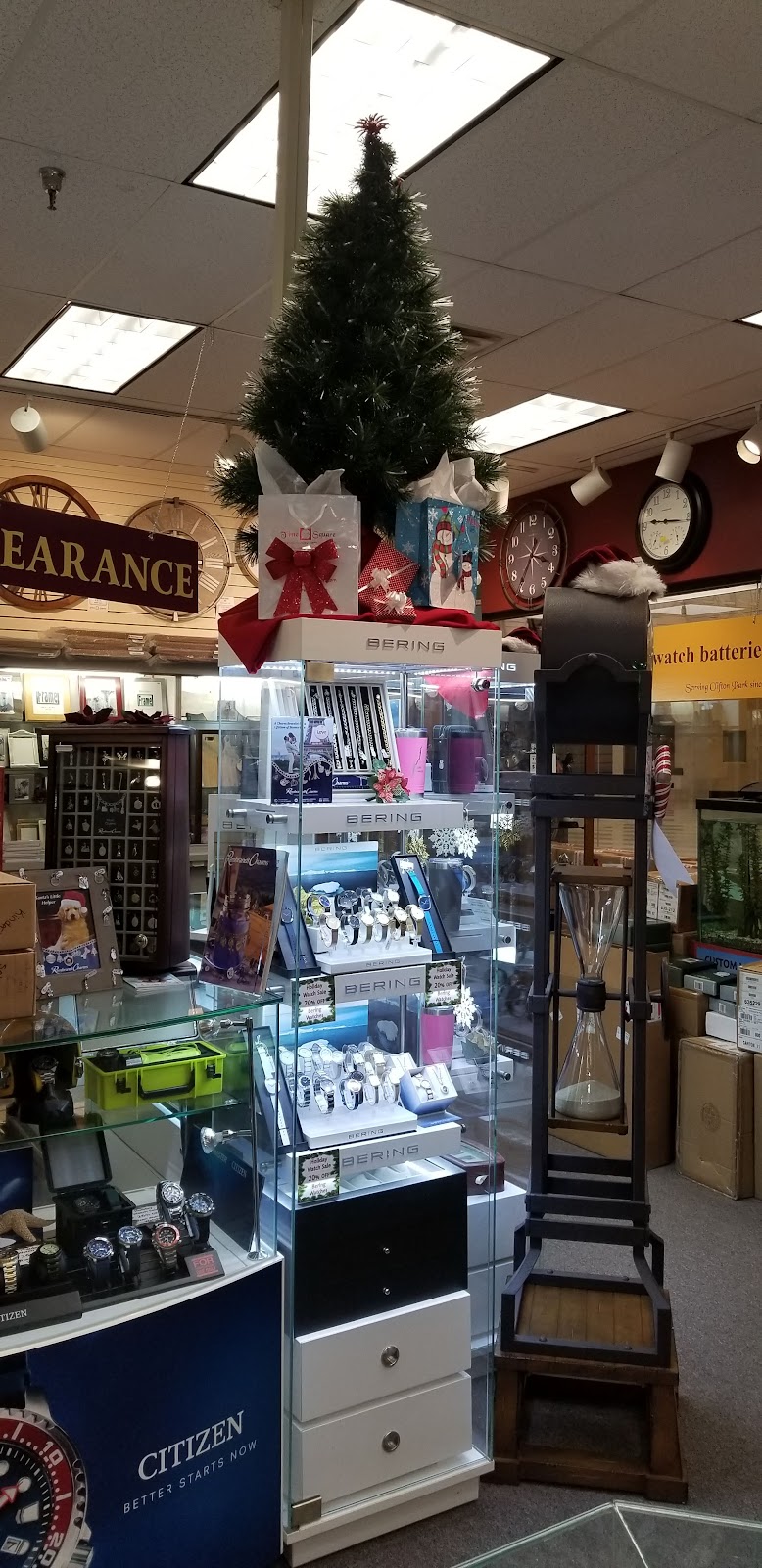 Time Square Clock Shop | 22 Clifton Country Rd, Clifton Park, NY 12065, USA | Phone: (518) 371-1300