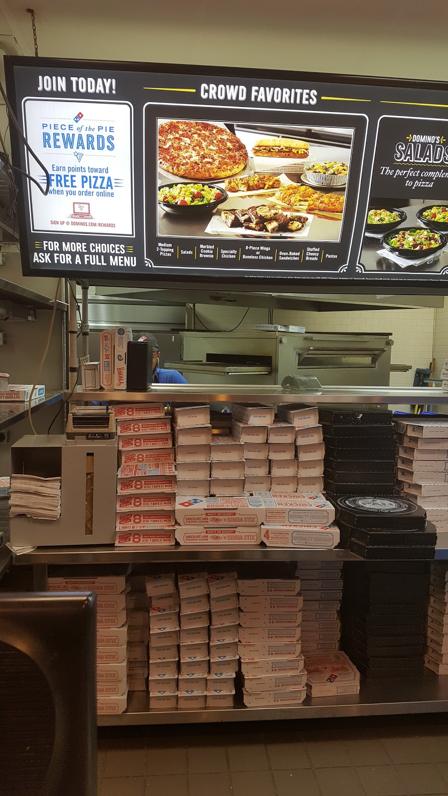 Dominos Pizza | 1051 Broadway, Bayonne, NJ 07002, USA | Phone: (201) 339-3030