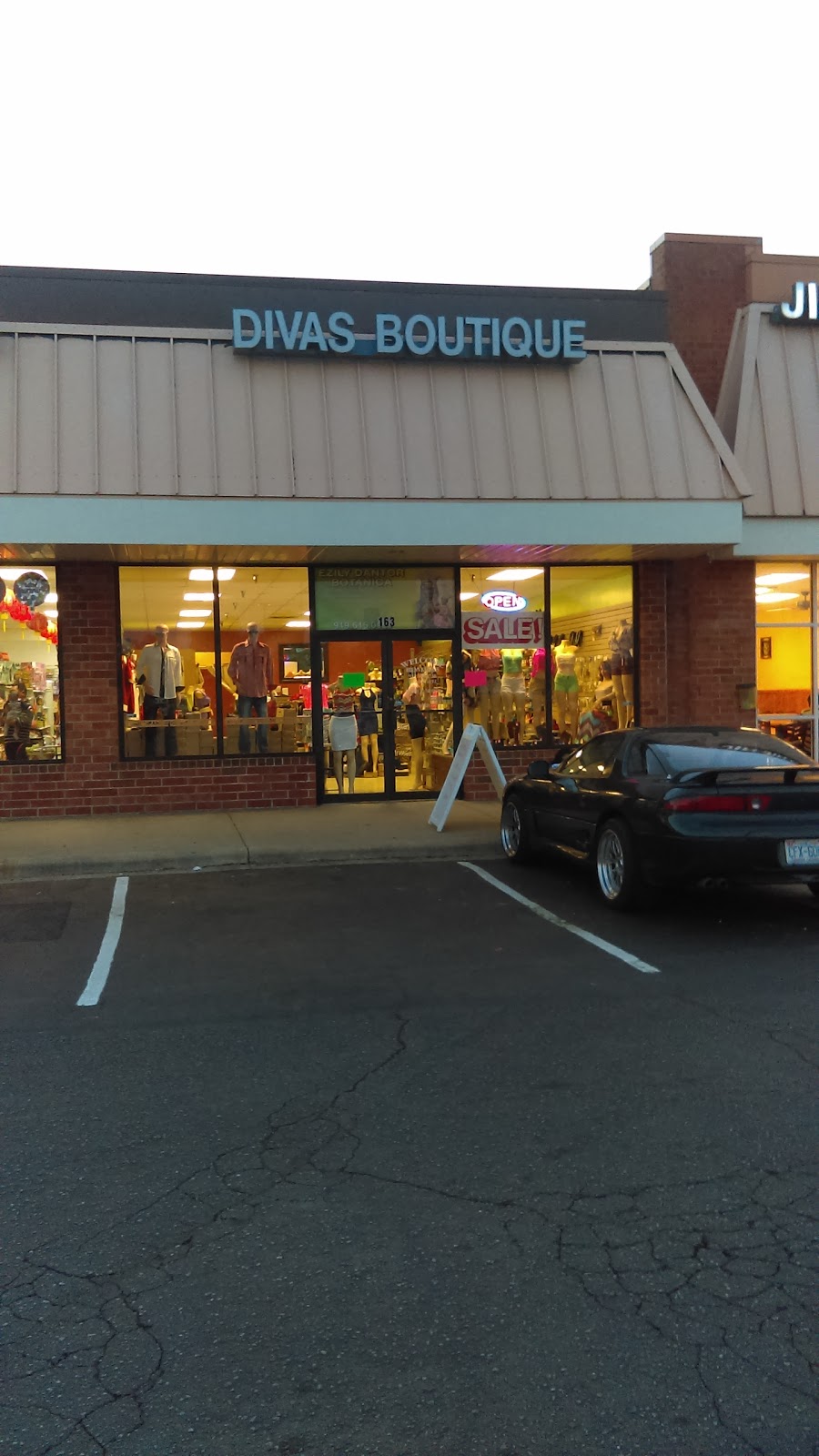 Divas boutique | 421 Chapanoke Rd Suite 163, Raleigh, NC 27603 | Phone: (919) 400-0738
