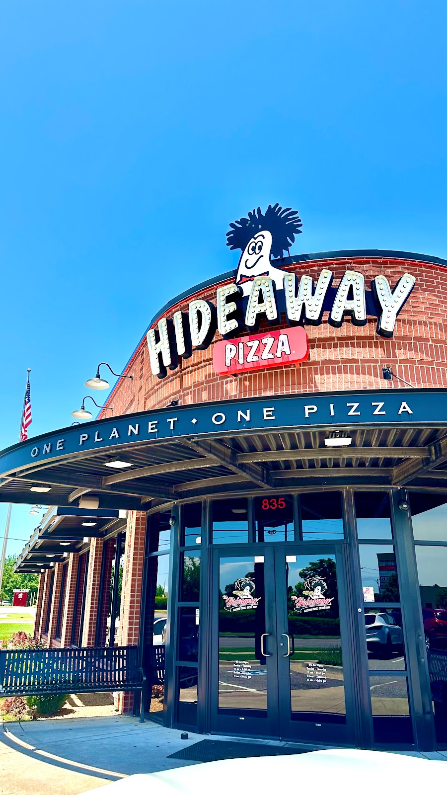 Hideaway Pizza | 835 SW 19th St, Moore, OK 73160, USA | Phone: (405) 604-0777