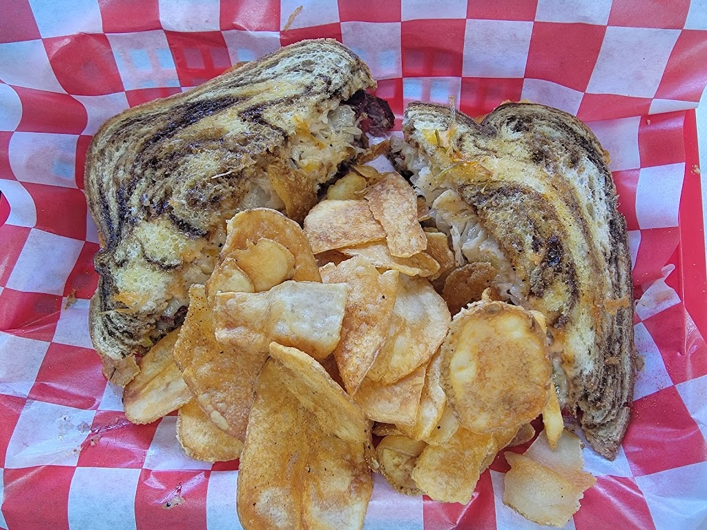 Sweet N Saucy | 207 E Howard St, Hooper, NE 68031, USA | Phone: (402) 654-2733