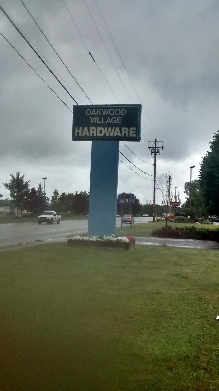 Oakwood Village Hardware & Supply | 23479 Broadway Ave, Bedford, OH 44146, USA | Phone: (440) 232-0245