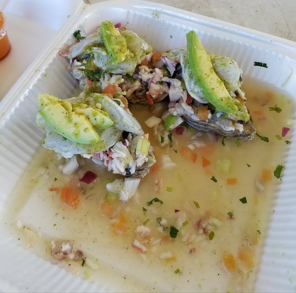 El Peri Mariscos | 7701 S Central Ave, Los Angeles, CA 90001, USA | Phone: (323) 252-0155