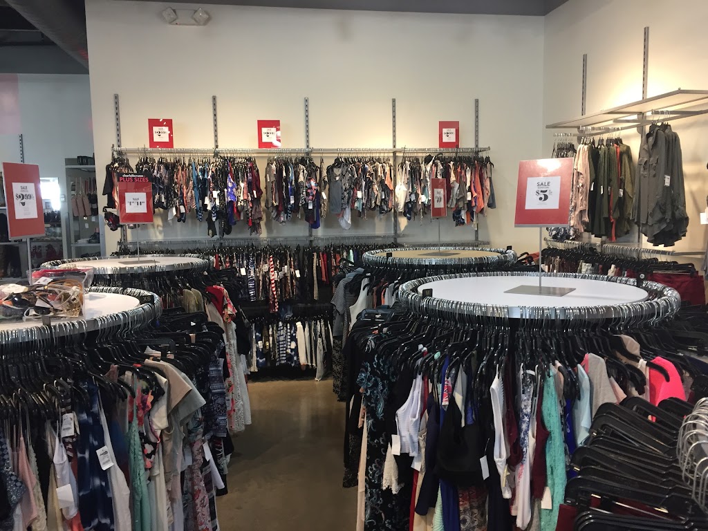 Charlotte Russe | 2950 I-20 Unit 812, Grand Prairie, TX 75052 | Phone: (972) 602-6957