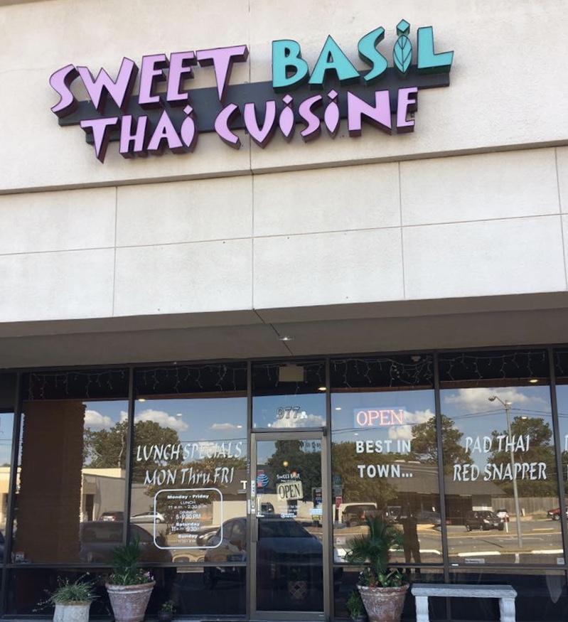 Sweet Basil Thai Cuisine | 977 Melbourne Rd, Hurst, TX 76053, USA | Phone: (817) 284-1234